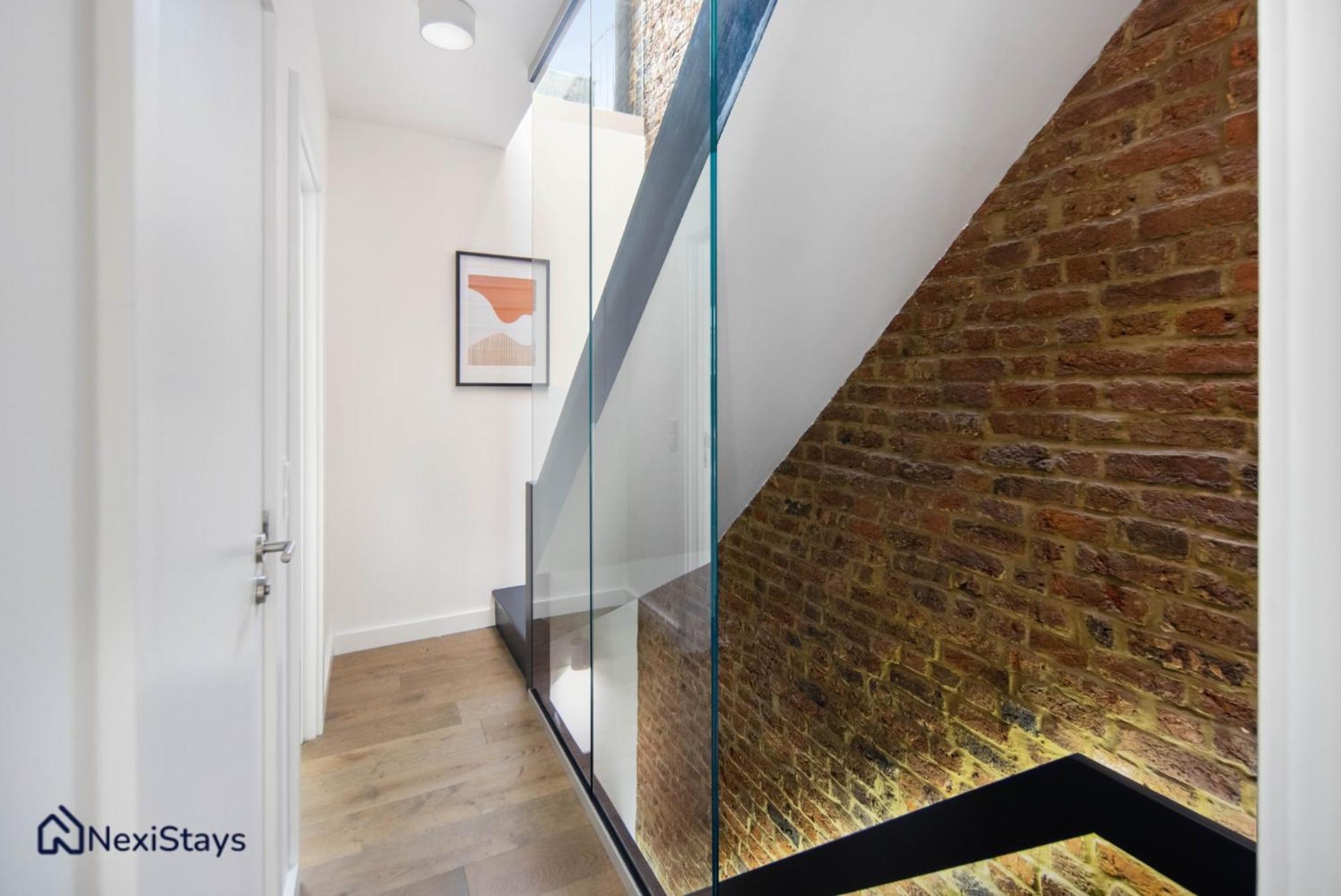 1 Min Walk To Euston Station, Modern Townhouse Lejlighed London Eksteriør billede